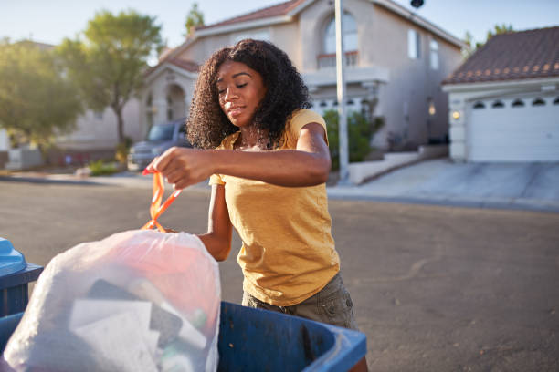 Best Commercial Cleanout Services  in Milton, WA